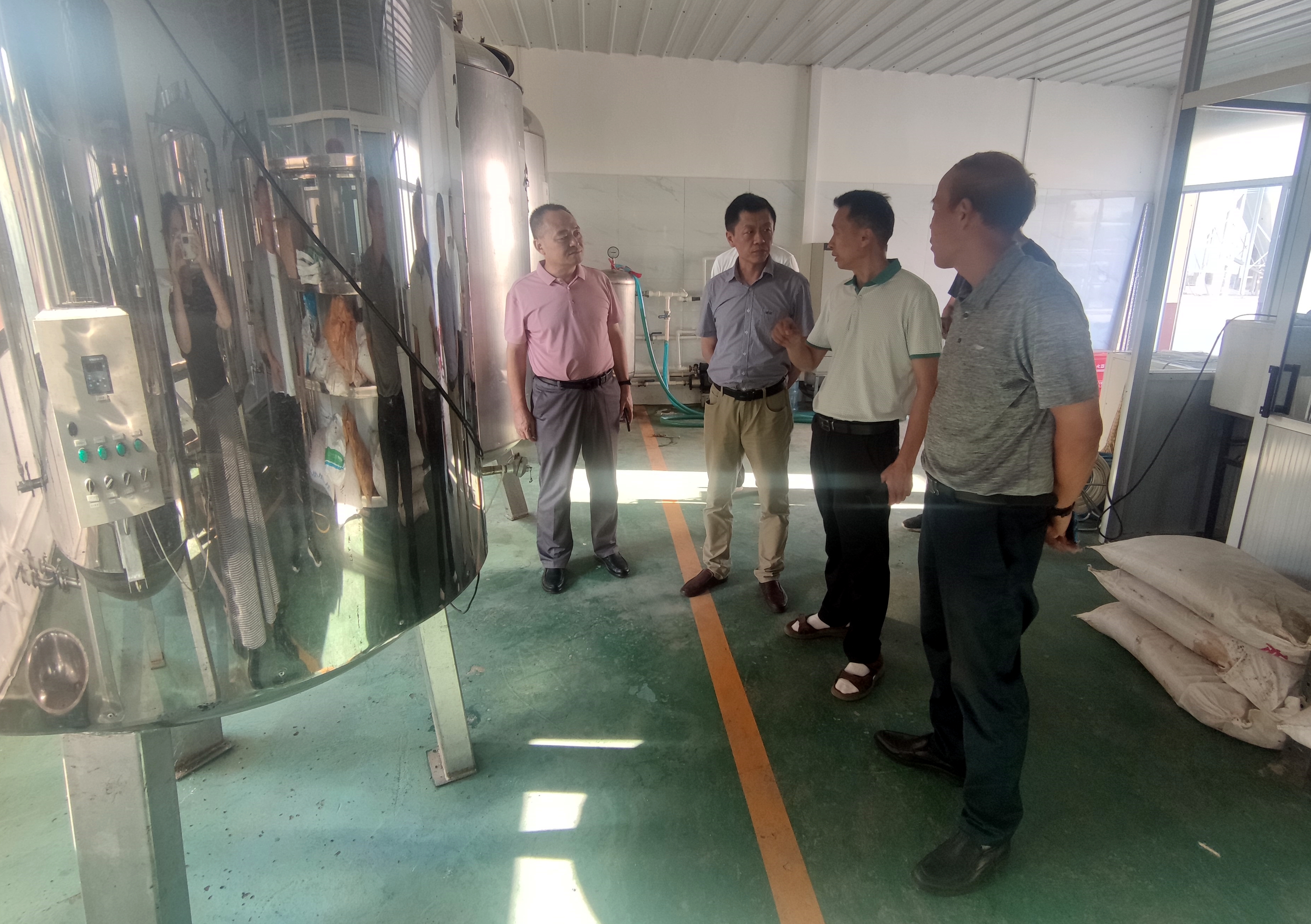 07_19省饲料总站开展禽料豆粕减量替代专项调研_doc_1689850476043_2.jpg